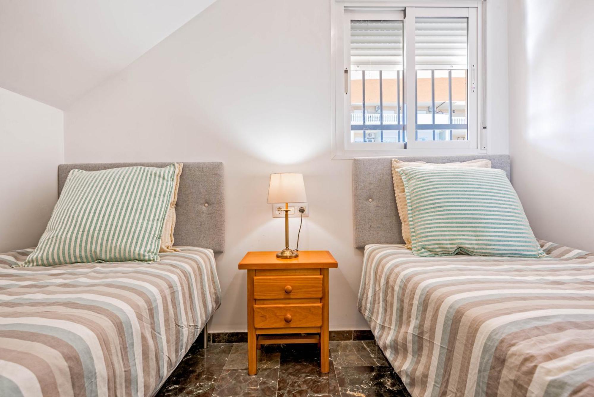 Carvajal Luxury Apartments - Free Parking Fuengirola Quarto foto