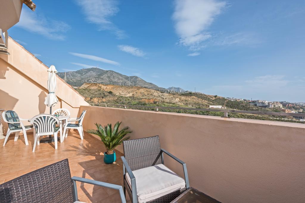 Carvajal Luxury Apartments - Free Parking Fuengirola Exterior foto